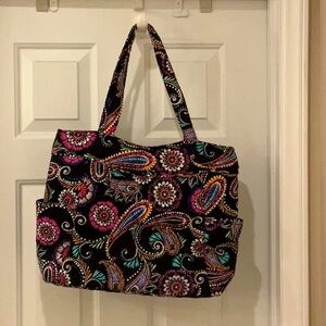 VERA BRADLEY Pleated Tote; Bandana Swirl
Brand New. NWT.